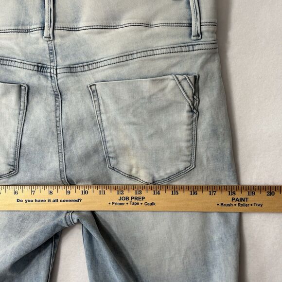 Apt 9 Capri Skinny Jeans Mid Rise Light Wash Distressed Cuffed - Picture 8 of 11